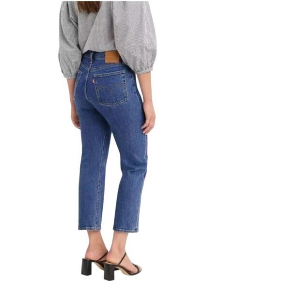 Levi’s Premium Wedge Straight Ankle in Medium Wash Size 27 x 26 - Picture 2 of 7